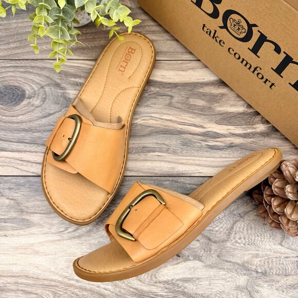 Born Shoes - NIB Born Miarra 8M 38-39 Natural Big Buckle Leather Slide Sandals
